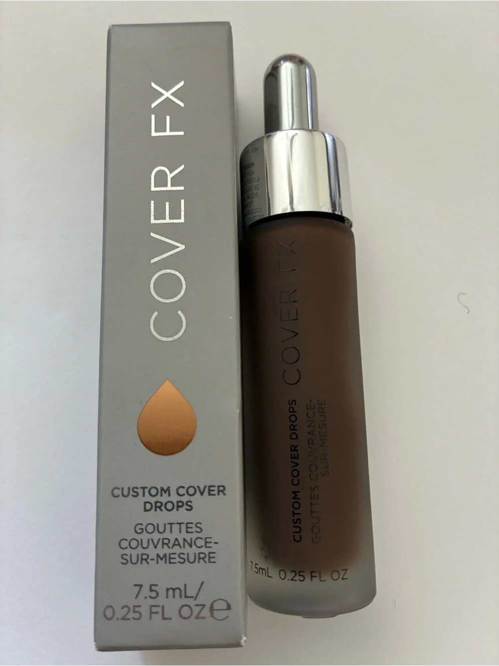 * Bundled foundation,concealer lipsticks**Dior/elizabetharden-see description